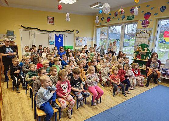 Grafika 50: Występy artysty cyrkowego - klauna Macieja Słowika