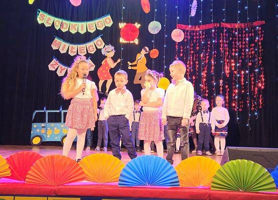 Grafika 12: 21.01.2025 Dzień Babci i Dziadka