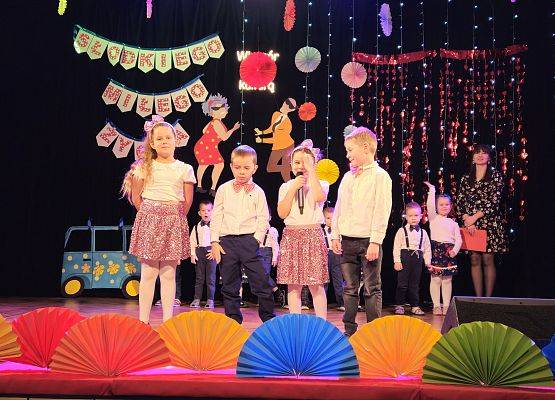 Grafika 14: 21.01.2025 Dzień Babci i Dziadka