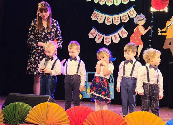 Grafika 18: 21.01.2025 Dzień Babci i Dziadka