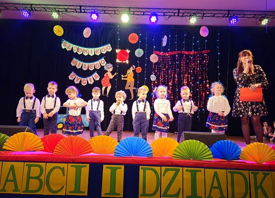 Grafika 30: 21.01.2025 Dzień Babci i Dziadka