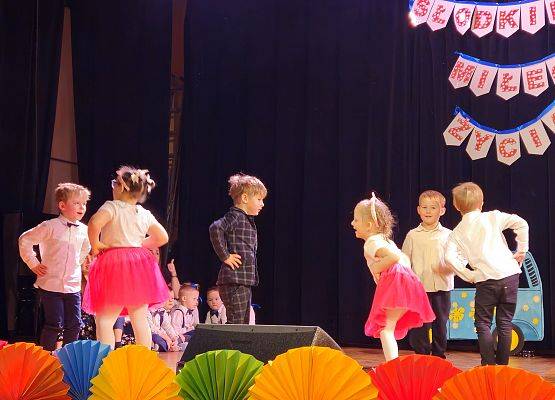 Grafika 79: 21.01.2025 Dzień Babci i Dziadka