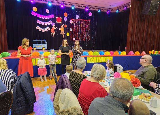 Grafika 165: 21.01.2025 Dzień Babci i Dziadka