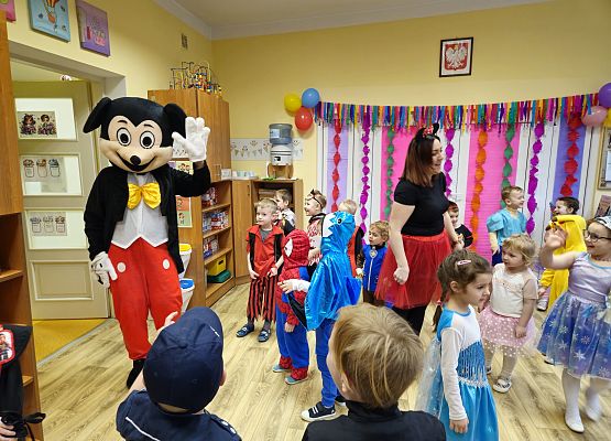 Grafika 30: 31.01.2025  Bal Karnawałowy