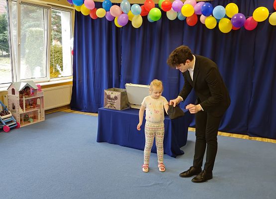 Grafika 24: 05.02.2025 Występ Iluzjonisty DaVida Olesh