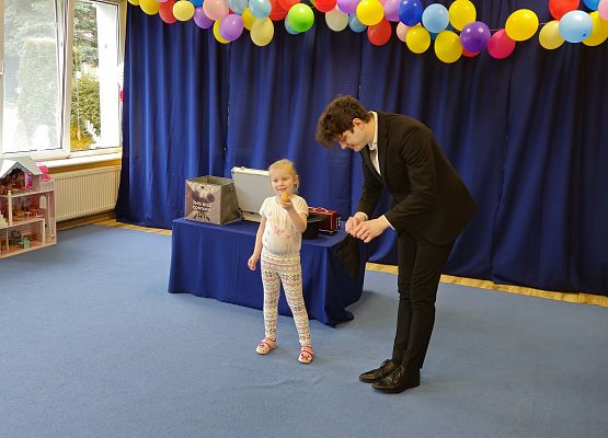 Grafika 25: 05.02.2025 Występ Iluzjonisty DaVida Olesh