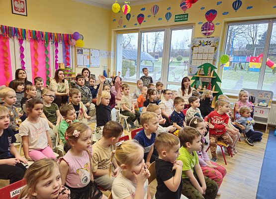 Grafika 29: 05.02.2025 Występ Iluzjonisty DaVida Olesh