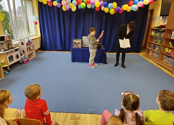 Grafika 34: 05.02.2025 Występ Iluzjonisty DaVida Olesh