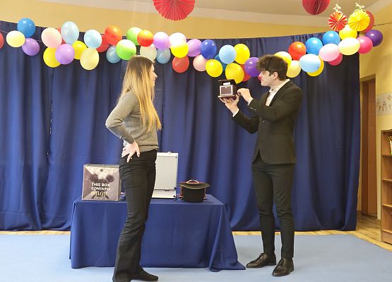 Grafika 48: 05.02.2025 Występ Iluzjonisty DaVida Olesh
