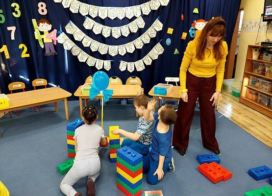 Grafika 11: 12.02.2025 Międzygrupowy Konkurs Matematyczny "Przybij piątkę"