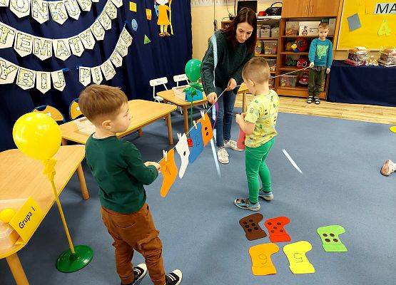Grafika 35: 12.02.2025 Międzygrupowy Konkurs Matematyczny "Przybij piątkę"