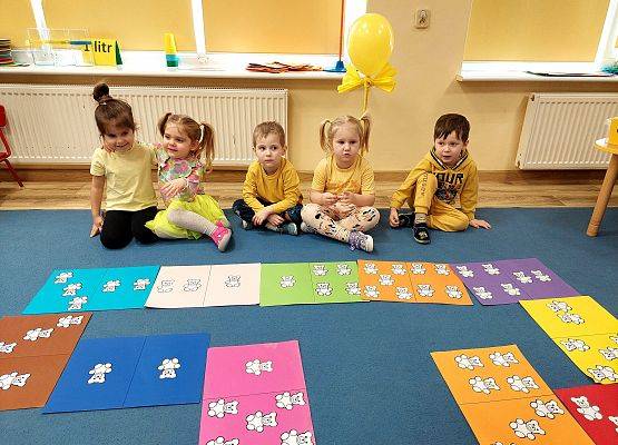 Grafika 61: 12.02.2025 Międzygrupowy Konkurs Matematyczny "Przybij piątkę"