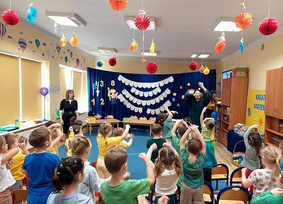 Grafika 80: 12.02.2025 Międzygrupowy Konkurs Matematyczny "Przybij piątkę"