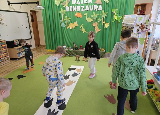 Grafika 8: 26.02.2025 Dzień Dinozaura w przedszkolu