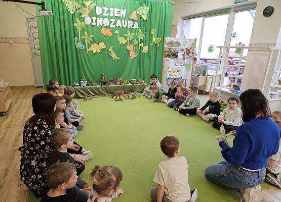 Grafika 13: 26.02.2025 Dzień Dinozaura w przedszkolu