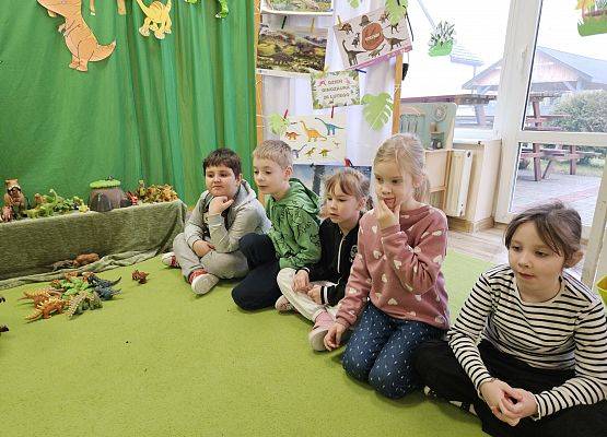 Grafika 17: 26.02.2025 Dzień Dinozaura w przedszkolu