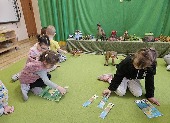 Grafika 28: 26.02.2025 Dzień Dinozaura w przedszkolu