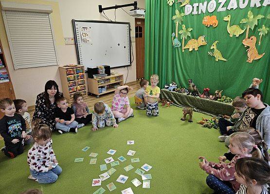 Grafika 37: 26.02.2025 Dzień Dinozaura w przedszkolu
