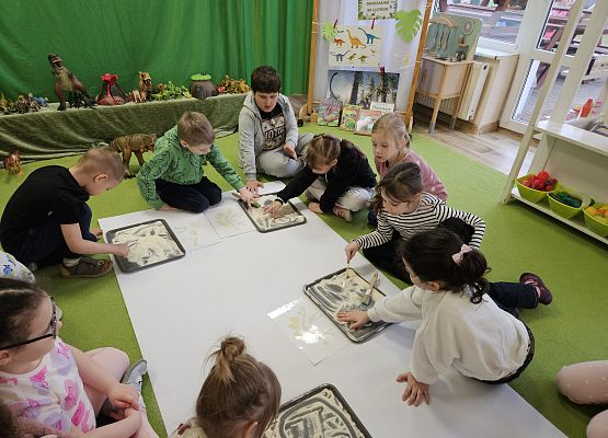 Grafika 61: 26.02.2025 Dzień Dinozaura w przedszkolu