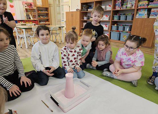 Grafika 74: 26.02.2025 Dzień Dinozaura w przedszkolu