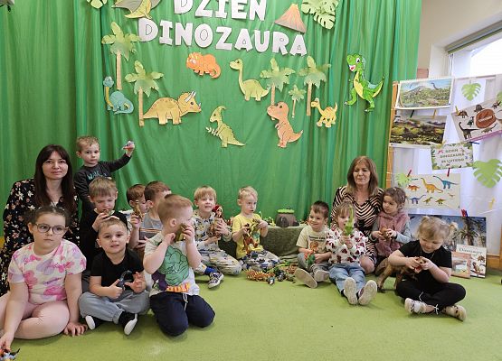 Grafika 82: 26.02.2025 Dzień Dinozaura w przedszkolu