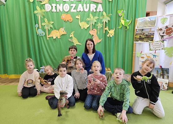 Grafika 83: 26.02.2025 Dzień Dinozaura w przedszkolu