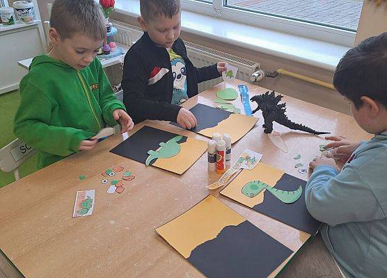 Grafika 88: 26.02.2025 Dzień Dinozaura w przedszkolu