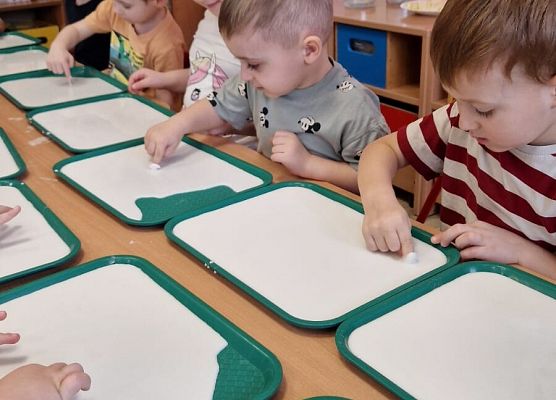 Zabawy z cieczą nienewtonowską grafika