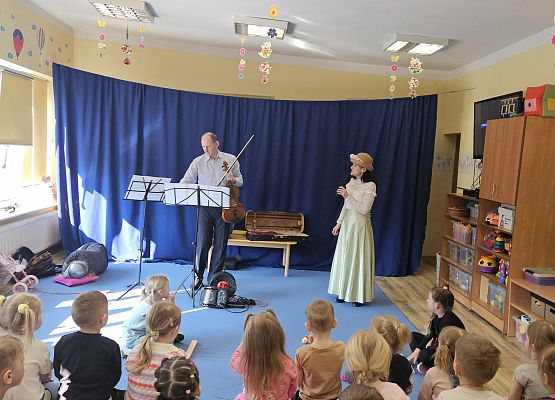 Grafika 24: 24.03.2025 Koncert muzyczny w naszym przedszkolu