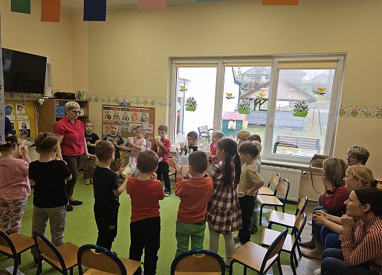 Grafika 11: 27.03.2025 Zajęcia otwarte dla rodziców w gr II