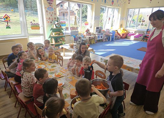 Grafika 17: 04.04.2025 Dzień marchewki