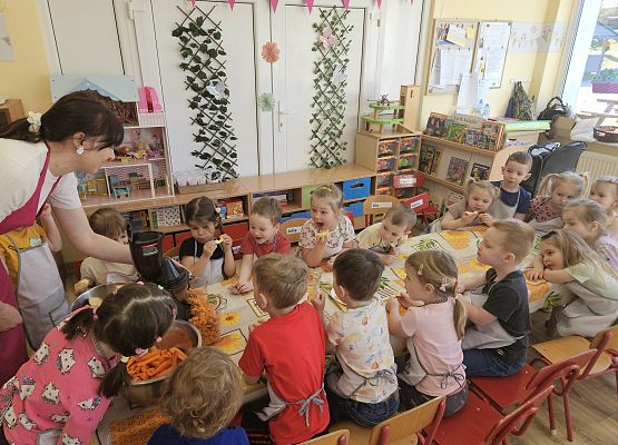 Grafika 19: 04.04.2025 Dzień marchewki