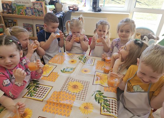 Grafika 38: 04.04.2025 Dzień marchewki