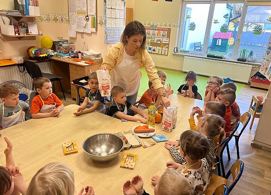 Grafika 58: 04.04.2025 Dzień marchewki