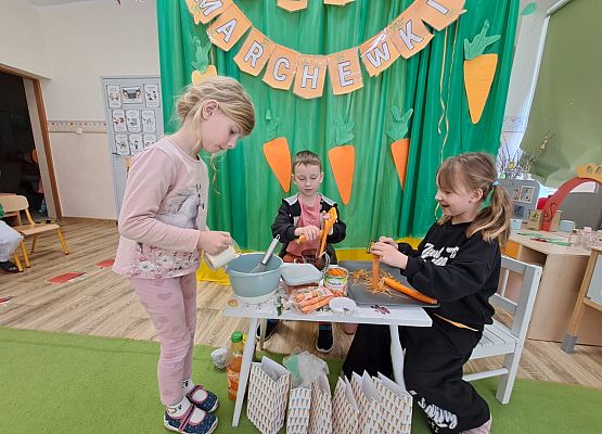 Grafika 94: 04.04.2025 Dzień marchewki