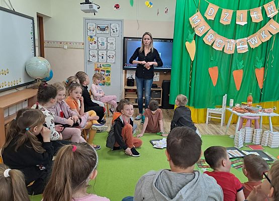 Grafika 105: 04.04.2025 Dzień marchewki