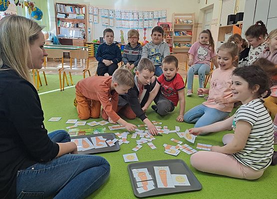 Grafika 106: 04.04.2025 Dzień marchewki