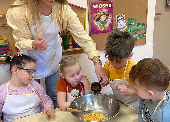 Grafika 72: 04.04.2025 Dzień marchewki