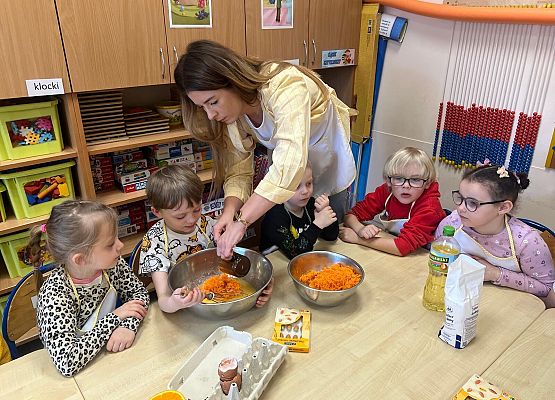 Grafika 78: 04.04.2025 Dzień marchewki