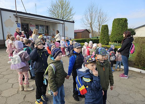 Grafika 1: 15.04.2025 Wycieczka do Gospodarstwa Rolnego Państwa Augustyn