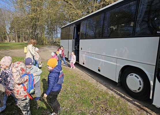Grafika 2: 15.04.2025 Wycieczka do Gospodarstwa Rolnego Państwa Augustyn