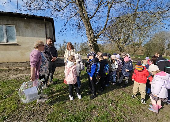 Grafika 6: 15.04.2025 Wycieczka do Gospodarstwa Rolnego Państwa Augustyn