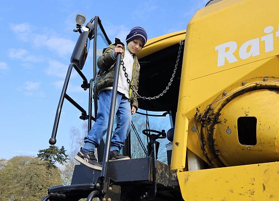 Grafika 37: 15.04.2025 Wycieczka do Gospodarstwa Rolnego Państwa Augustyn