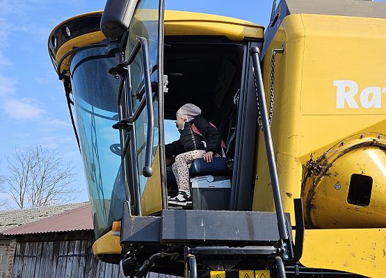 Grafika 42: 15.04.2025 Wycieczka do Gospodarstwa Rolnego Państwa Augustyn