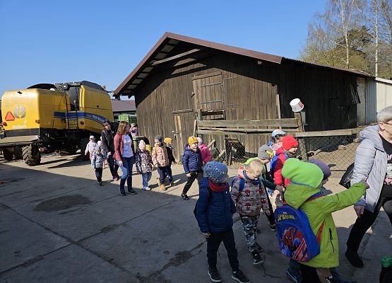 Grafika 83: 15.04.2025 Wycieczka do Gospodarstwa Rolnego Państwa Augustyn