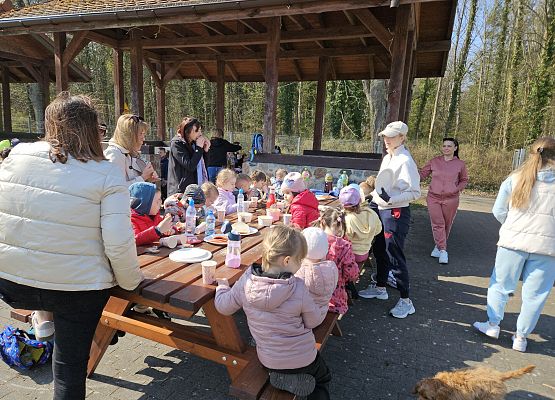 Grafika 110: 15.04.2025 Wycieczka do Gospodarstwa Rolnego Państwa Augustyn