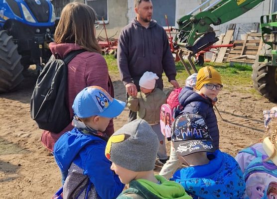 Grafika 150: 15.04.2025 Wycieczka do Gospodarstwa Rolnego Państwa Augustyn