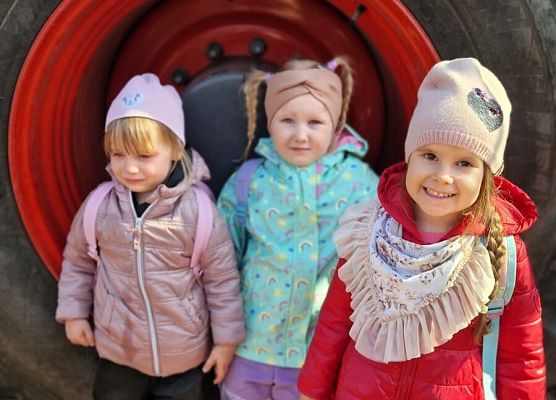 Grafika 156: 15.04.2025 Wycieczka do Gospodarstwa Rolnego Państwa Augustyn