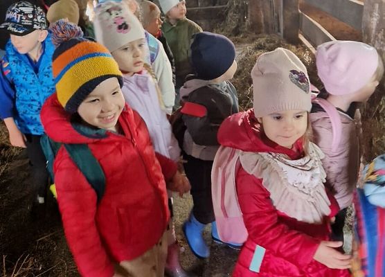 Grafika 168: 15.04.2025 Wycieczka do Gospodarstwa Rolnego Państwa Augustyn