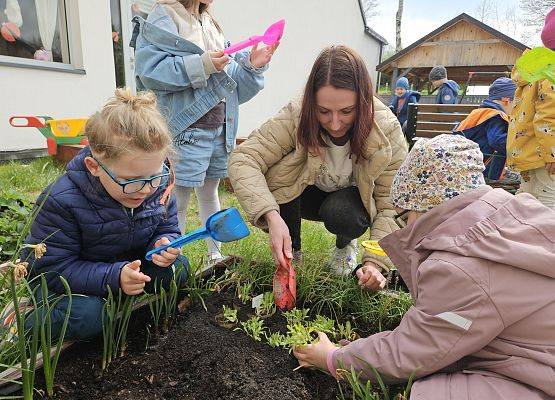 Grafika 29: 22.04.2025 Światowy Dzień Ziemi